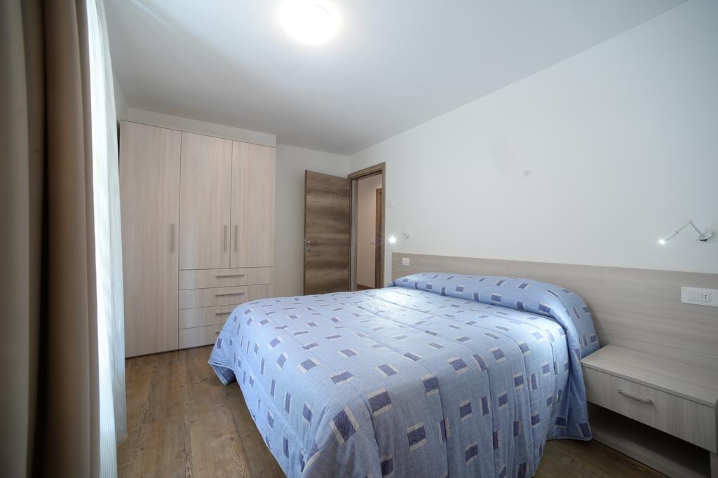 Aparthotel La Casa al Noce Mezzana  Habitación foto