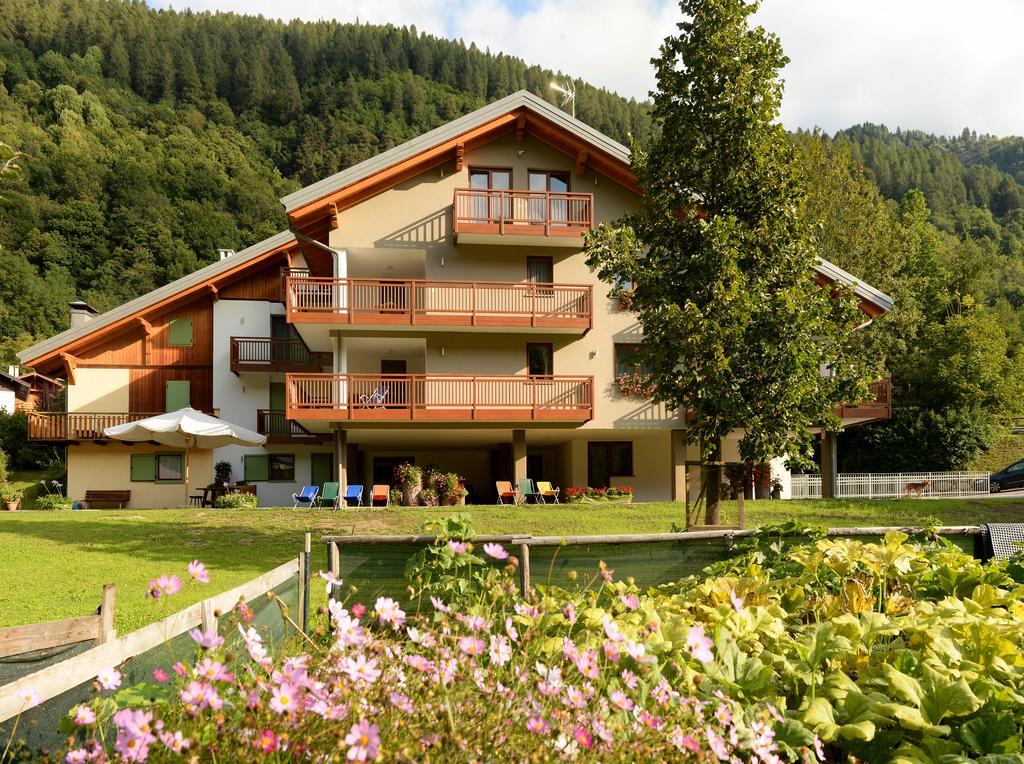 Aparthotel La Casa al Noce Mezzana  Habitación foto