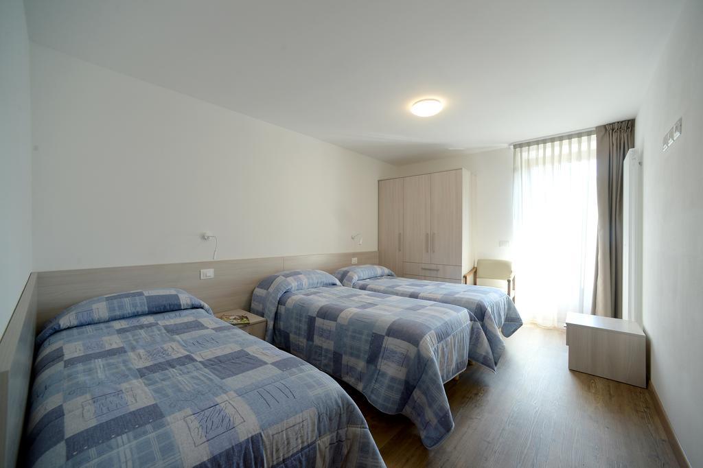 Aparthotel La Casa al Noce Mezzana  Exterior foto